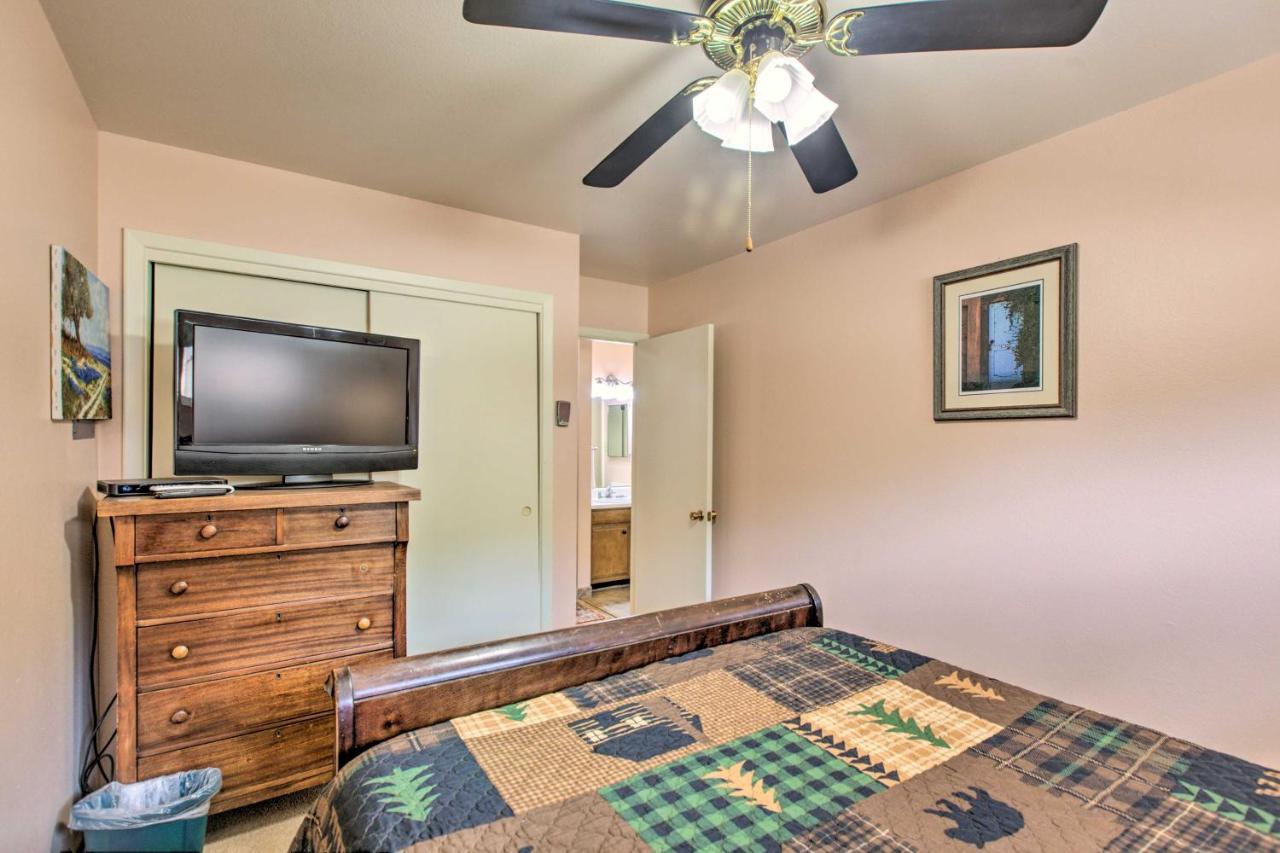Red River Ski Condo On Main St - Mtn View! 外观 照片