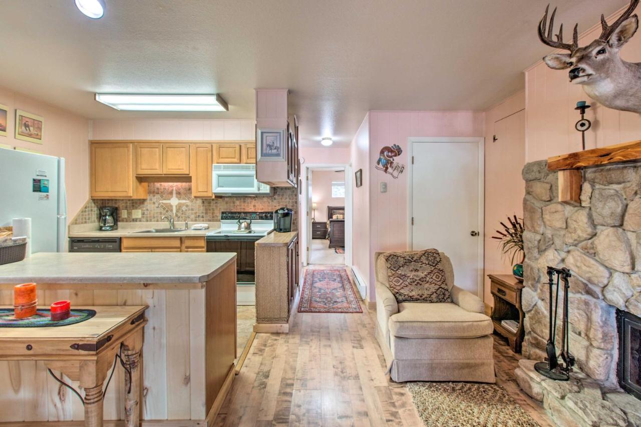 Red River Ski Condo On Main St - Mtn View! 外观 照片